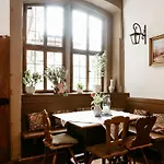 Hotel-gasthof Goldener Greifen Konukevi