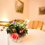 Hotel-gasthof Goldener Greifen Konukevi 3*