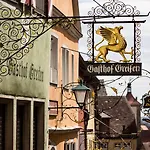 Konukevi Hotel-gasthof Goldener Greifen Rothenburg ob der Tauber