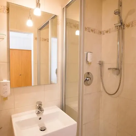 Πανσιόν Hotel-gasthof Goldener Greifen