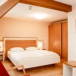 Hotel-gasthof Goldener Greifen בית הארחה 3*