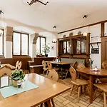 בית הארחה Hotel-gasthof Goldener Greifen רוטנבורג אוב דר טאובר