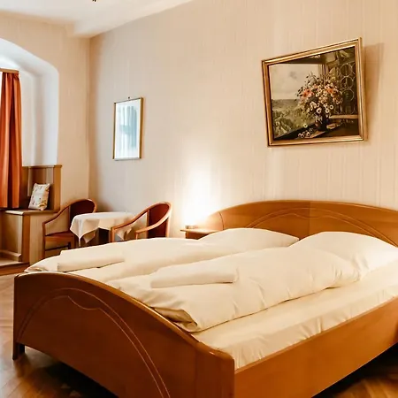 Vendégház Hotel-gasthof Goldener Greifen 3*