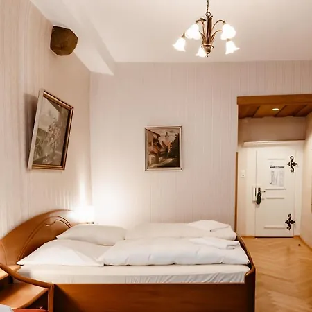 Hotel-gasthof Goldener Greifen Vendégház 3*
