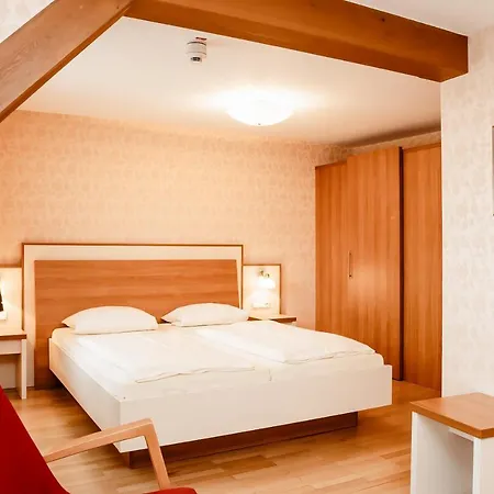 Hotel-gasthof Goldener Greifen Vendégház 3*