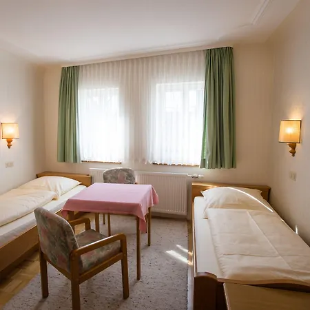 בית הארחה Hotel-gasthof Goldener Greifen